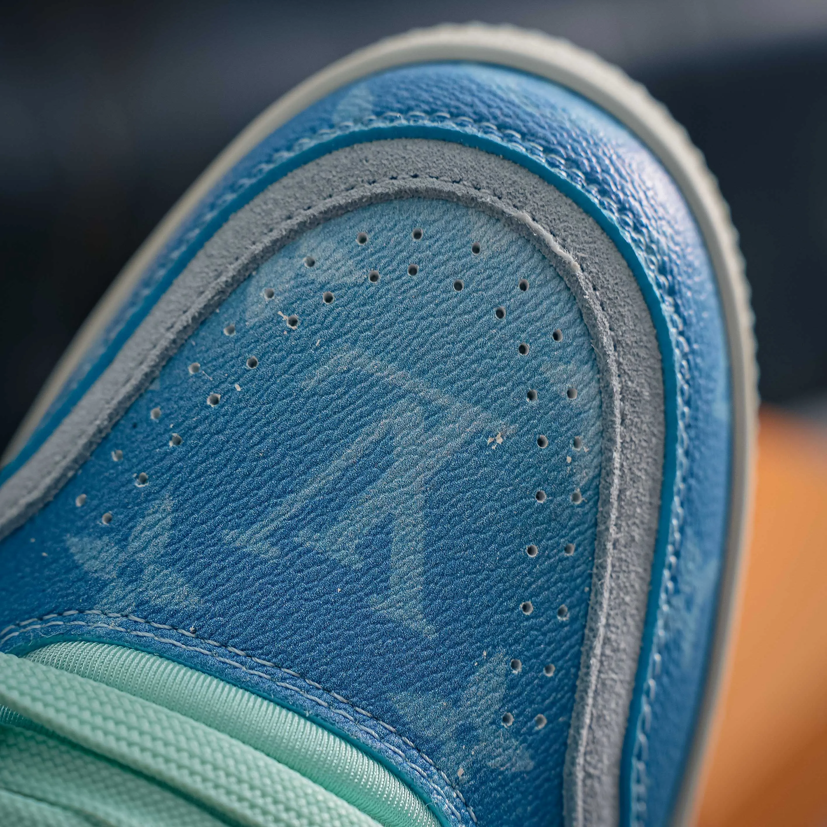 # LV- - trainer 2026 New Arrival 1：1 ！！ Shoes Cowhide Leather ， LOGO ， Breathable ， 。